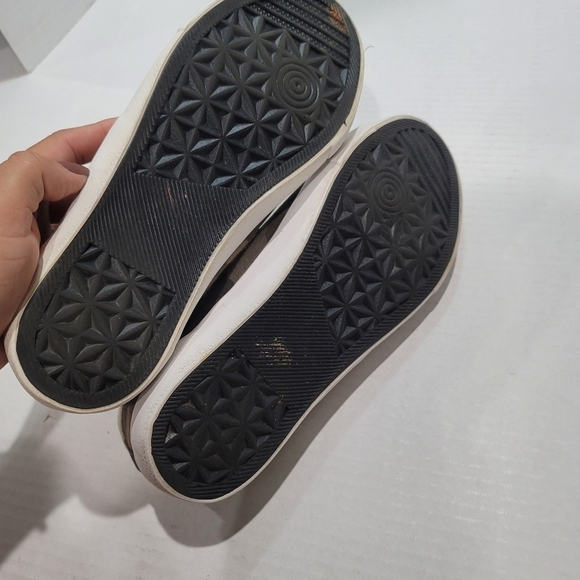 Vintage Havana Property Sneakers - Picture 8 of 15